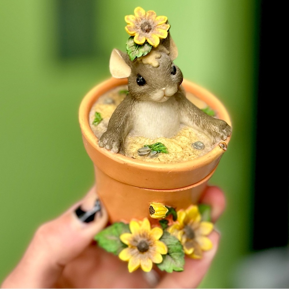 Vintage Mouse In Sunflower Flower Pot Collectible Trinket Box Figurine Decor - Picture 3 of 12